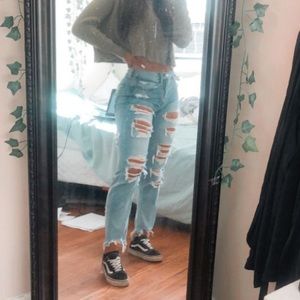 American Eagle Ripped Mom Jean